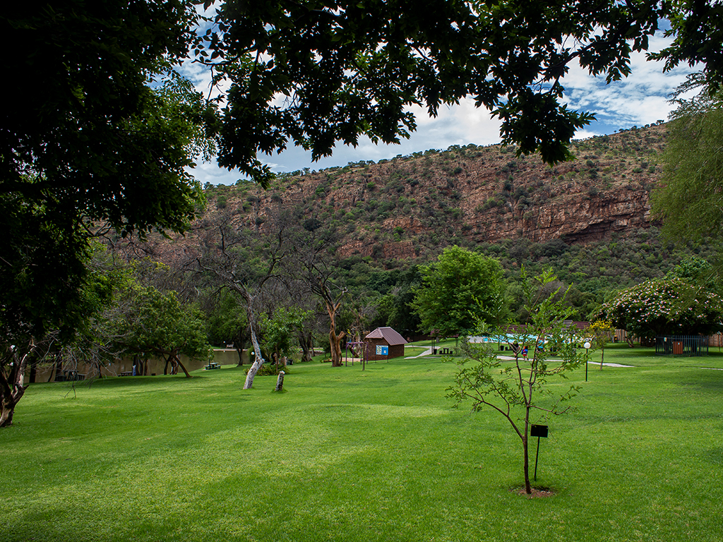 Mount Amanzi Garden and Views